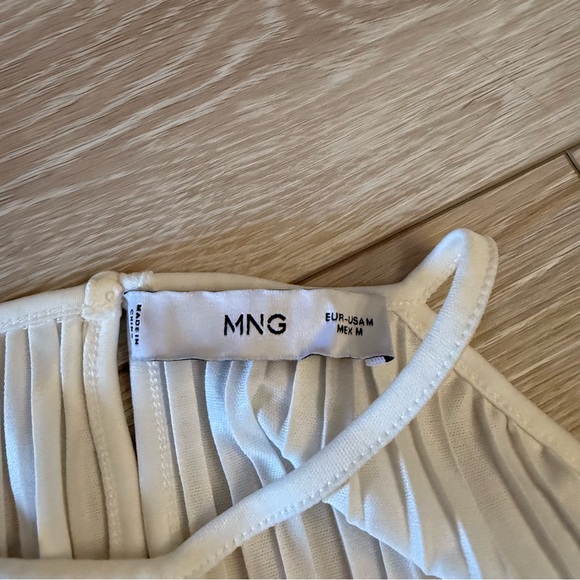 9 piece reseller bundle Diane Von Furstenberg underarmour Vince. Uniqlo j crew - Picture 14 of 16